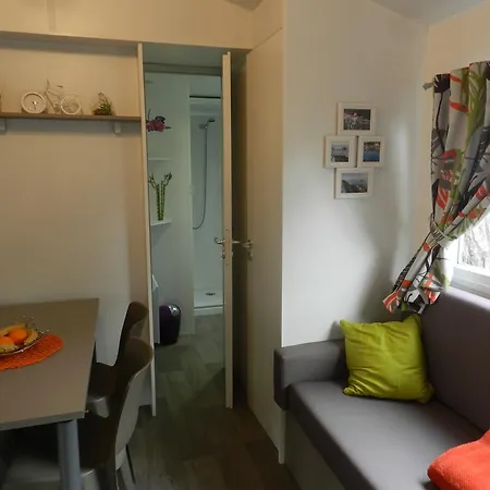 Location Mobil-home Climatise A 4*